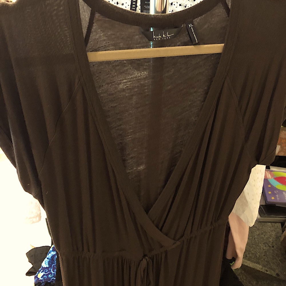 Nicole Miller Bathing suit cover-up V-neck dress